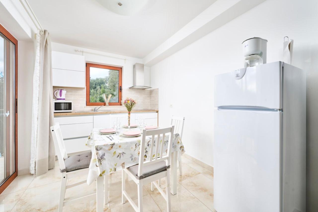 Elia Apartments サヴドリア エクステリア 写真