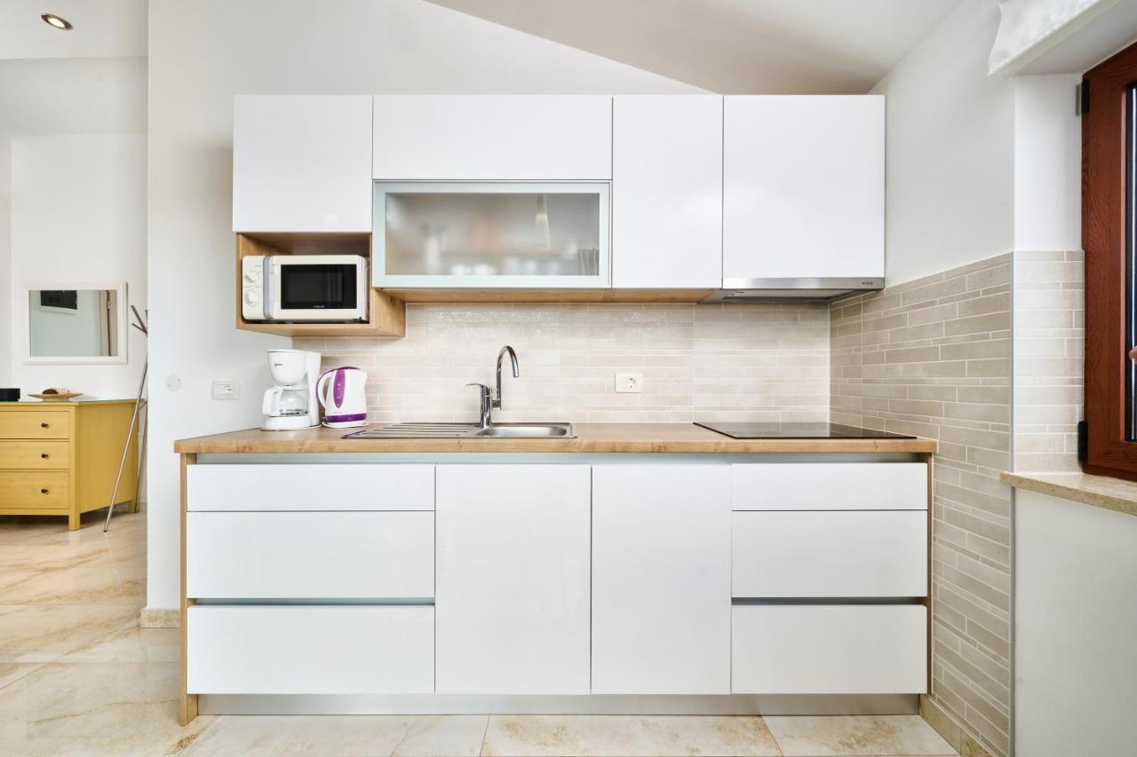 Elia Apartments サヴドリア エクステリア 写真